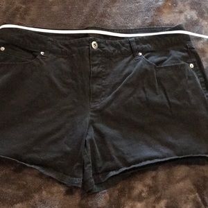 Black faded glory shorts size 18